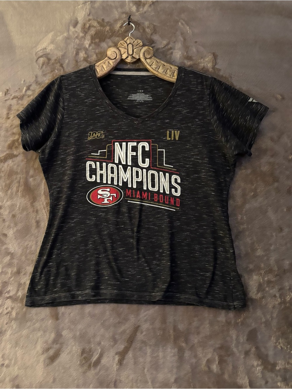 Women’s NFC 49ers Champions Miami Bound Graphic Tee Size L Charcoal Gray